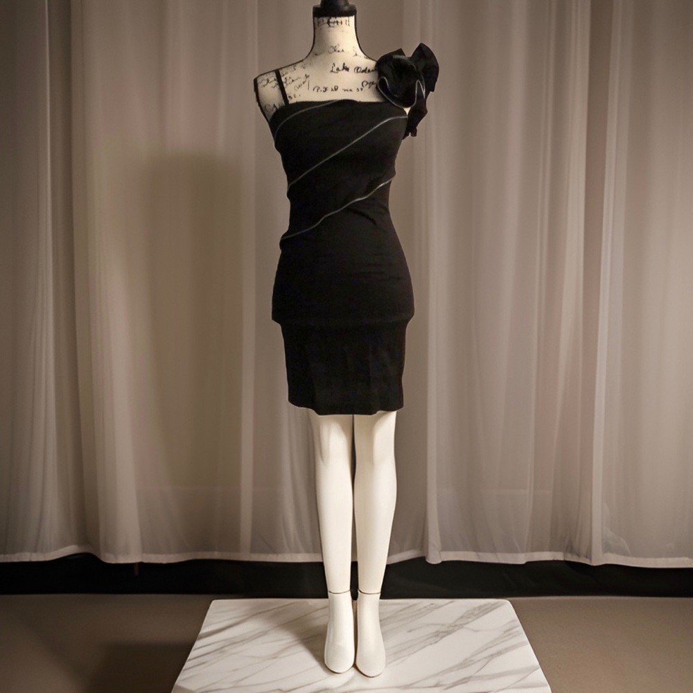 Moa Bodycon Zipper Ruffle One Shoulder Dress